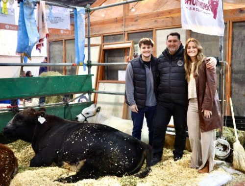 Debutaron hace dos años y ya conquistan Palermo con su genética bovina