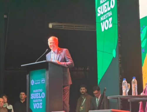 El Gobierno anunció un récord histórico de exportaciones agroindustriales en el Congreso Aapresid